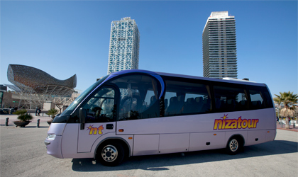 Vehicles / Flota 5 Microbus 25-32 places