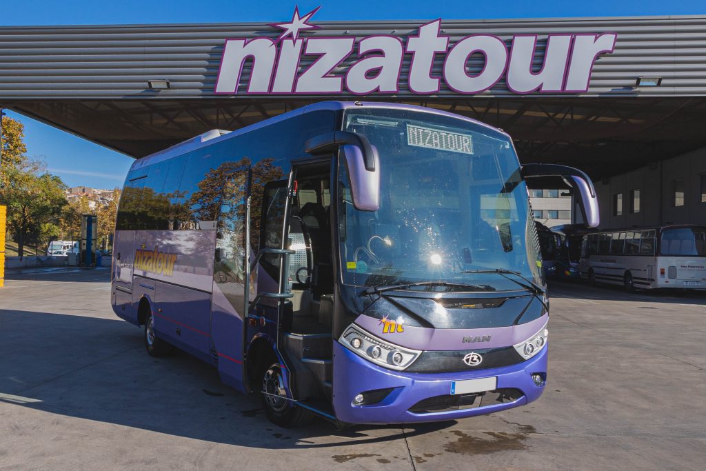 Detalle alquiler microbus-GD1A4230